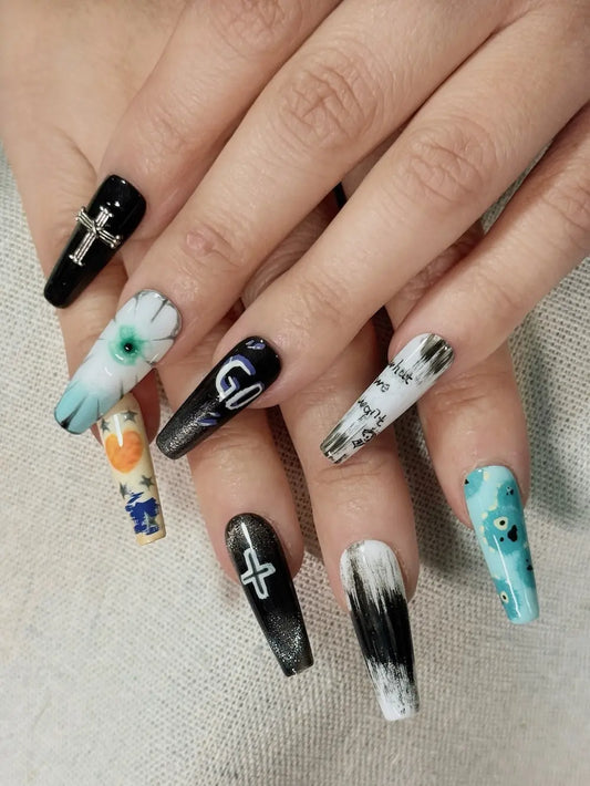 Custom Cortis model 01 - JOYOYSY handcrafted press-on nails