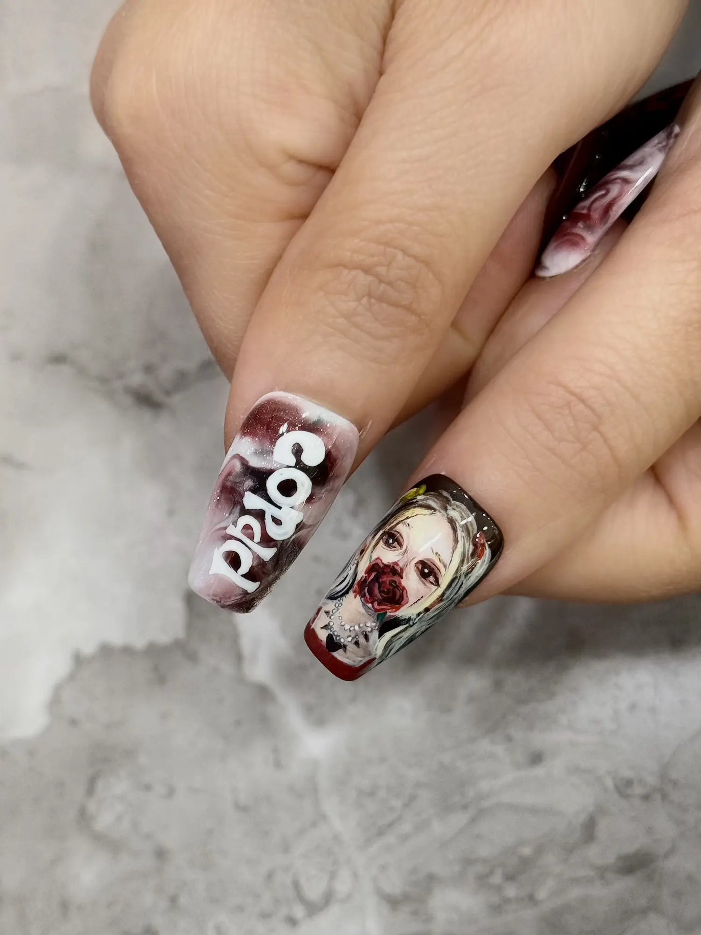 Song Yuqi Fan Nail Tips model 02